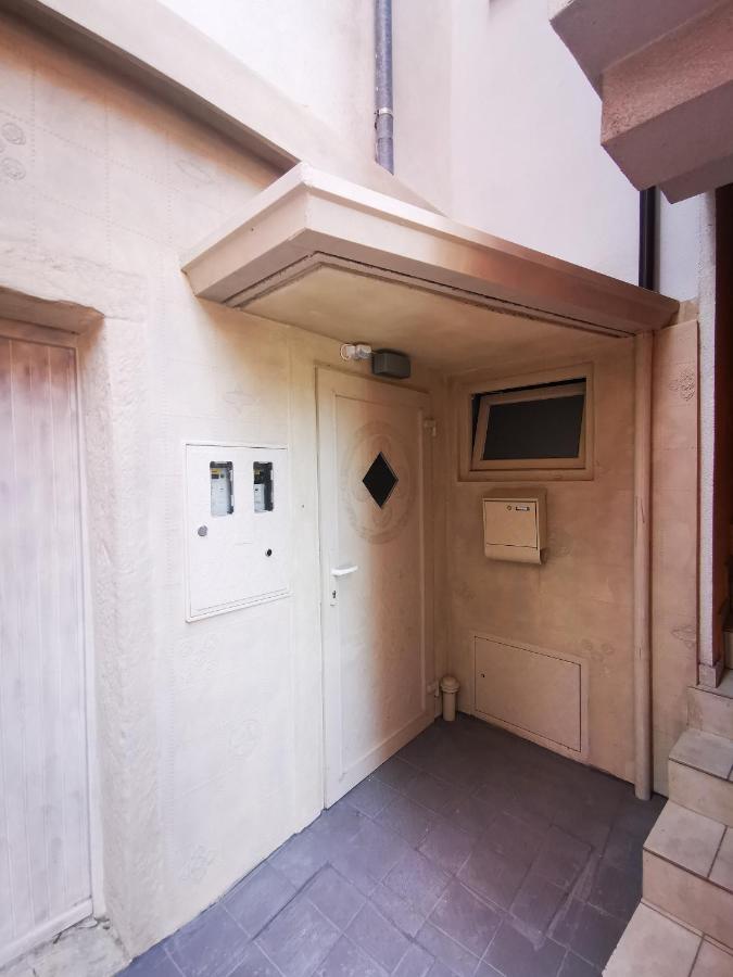 Veneziano Apartma Capodistria Esterno foto
