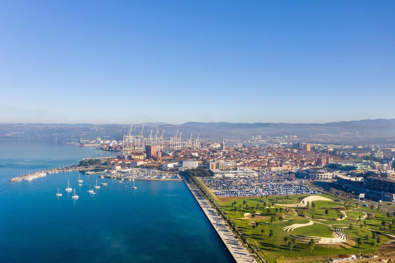 Veneziano Apartma Capodistria Esterno foto