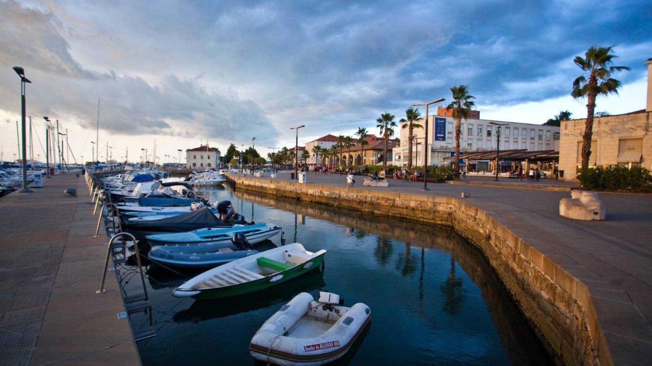 Veneziano Apartma Capodistria Esterno foto